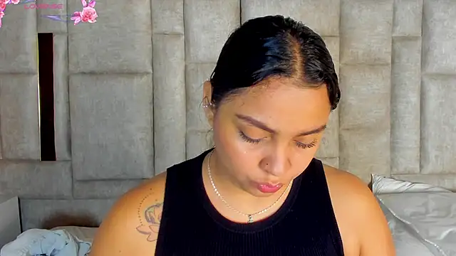 Snapshot of Abril_Gomez06 chatting on April 24, 2026, 7:44 am Abril Gomez06 online show from April 24, 2026, 7:44 am