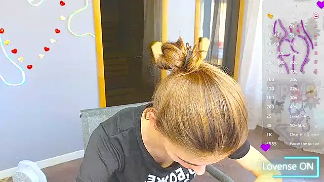 Snapshot of EmmyGreans chatting on March 1, 2025, 9:40 am EmmyGreans online show from March 1, 2025, 9:40 am