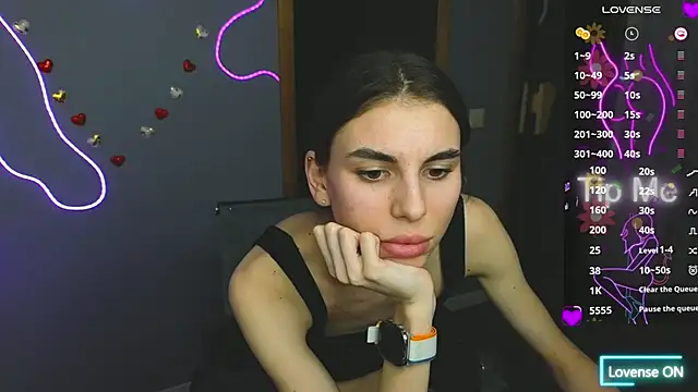 Snapshot of EmmyGreans chatting on March 6, 2025, 3:45 pm EmmyGreans online show from March 6, 2025, 3:45 pm