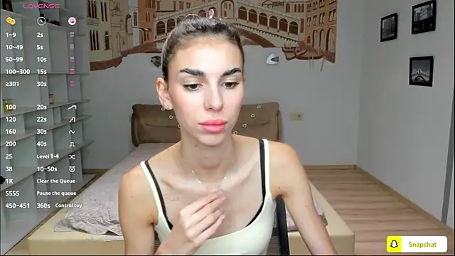 Snapshot of EmmyGreans chatting on October 10, 2025, 5:39 am EmmyGreans online show from October 10, 2025, 5:39 am