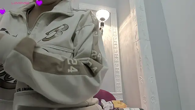 Emasanders online show from January 15, 2025, 3:39 pm