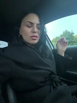 KimKelly13 online show from November 17, 2025, 7:14 am