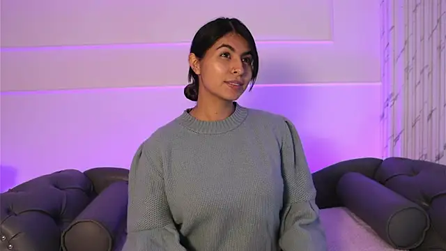 Snapshot of ShelleyMorell chatting on January 15, 2025, 12:15 pm ShelleyMorell online show from January 15, 2025, 12:15 pm