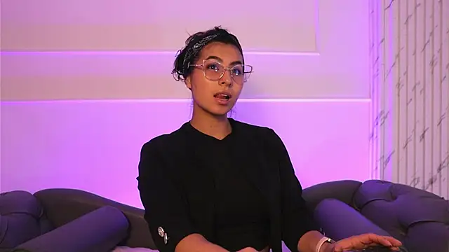 Snapshot of ShelleyMorell chatting on January 22, 2025, 12:17 pm ShelleyMorell online show from January 22, 2025, 12:17 pm