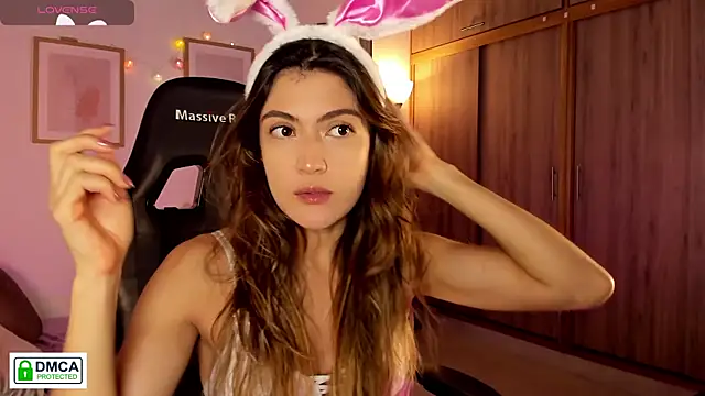 Lilabril online show from April 5, 2026, 2:47 pm