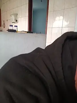 Branquelo18 online show from September 24, 2025, 1:47 pm