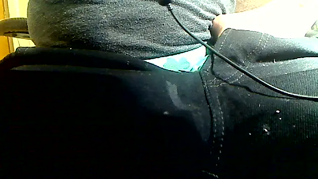 Snapshot of markluvskitty chatting on April 1, 2026, 3:20 pm markluvskitty online show from April 1, 2026, 3:20 pm