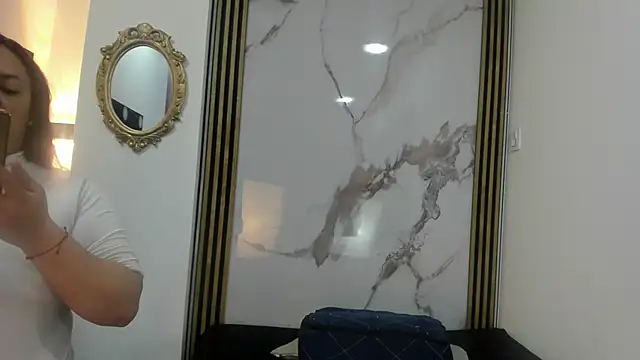 Biiancacox online show from April 2, 2026, 2:53 am