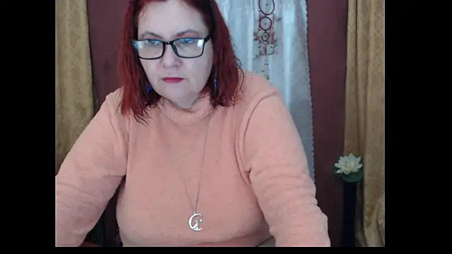Snapshot of PlayfullMature chatting on February 2, 2026, 6:28 pm PlayfullMature online show from February 2, 2026, 6:28 pm