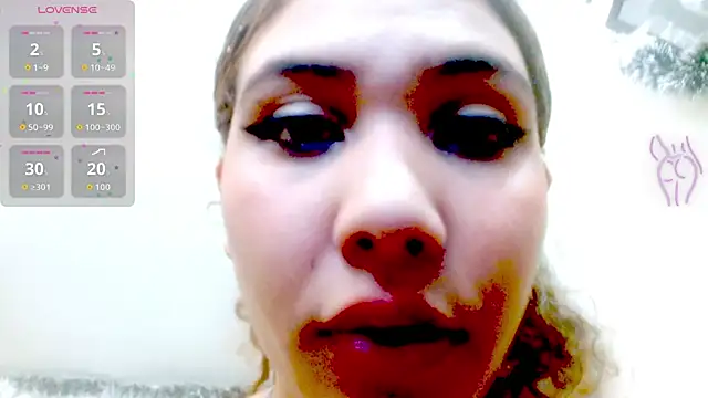 Eva Hoot online show from December 22, 2025, 4:04 pm