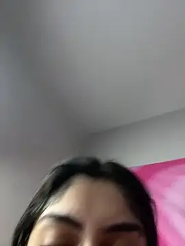 Snapshot of ThickerThanYoBitch chatting on January 19, 2025, 8:29 am ThickerThanYoBitch online show from January 19, 2025, 8:29 am