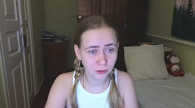 Riley Roo online show from February 14, 2025, 5:36 pm