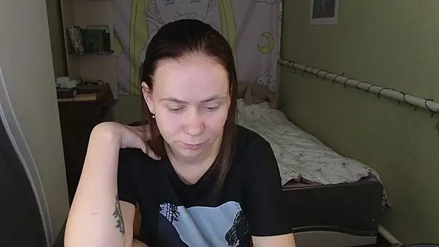 Riley Roo online show from October 3, 2025, 9:28 am