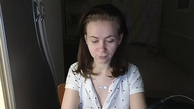 Riley Roo online show from November 30, 2025, 7:29 pm