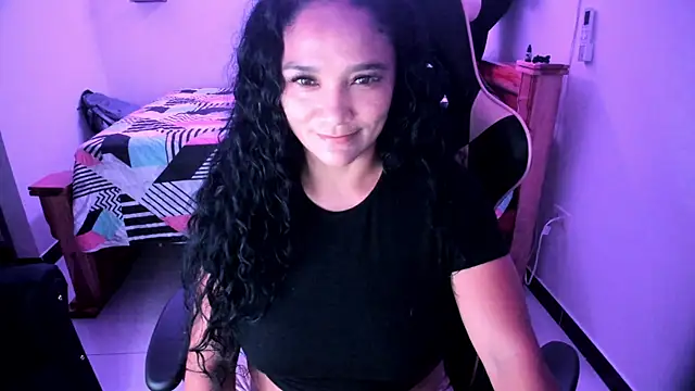 Snapshot of rayza_mature_154 chatting on November 11, 2025, 1:49 am rayza mature 154 online show from November 11, 2025, 1:49 am