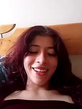 SuzzyyM online show from February 23, 2025, 7:17 pm