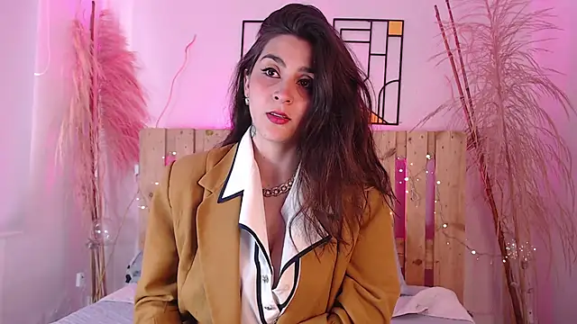 emily amaya online show from March 18, 2025, 8:26 pm