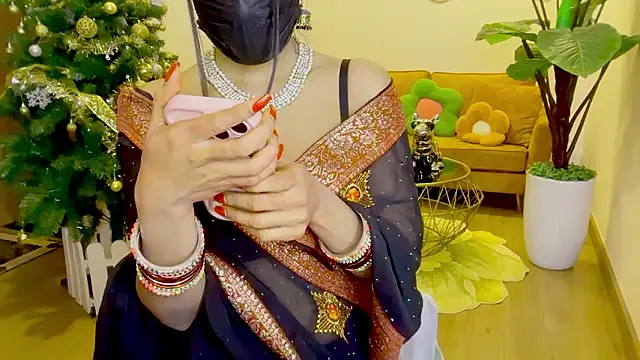 Monalisadon018 online show from February 12, 2026, 6:52 am