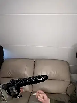 Knuffelstaaf123 online show from January 11, 2025, 3:42 pm