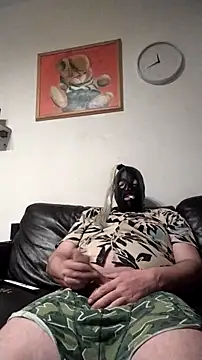 Knuffelstaaf123 online show from December 14, 2025, 11:53 pm