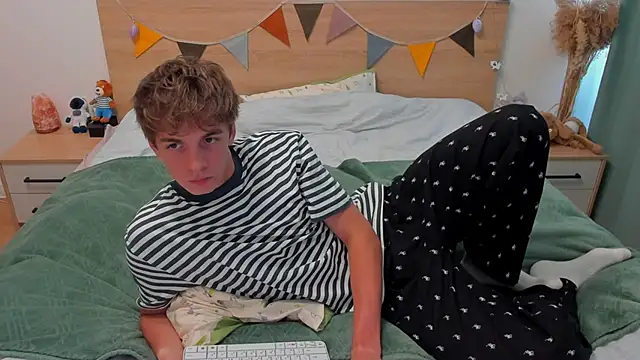 Fandi 777 online show from April 20, 2026, 7:33 am