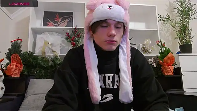 CalvinCay online show from December 15, 2024, 3:13 am