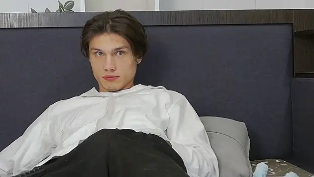 CalvinCay online show from January 4, 2025, 1:10 am