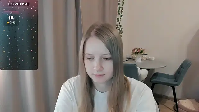 Snapshot of Alyaley chatting on March 3, 2026, 6:03 pm Alyaley online show from March 3, 2026, 6:03 pm