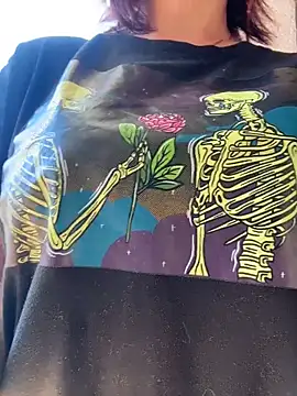 Astoria Moon online show from March 8, 2026, 12:09 pm