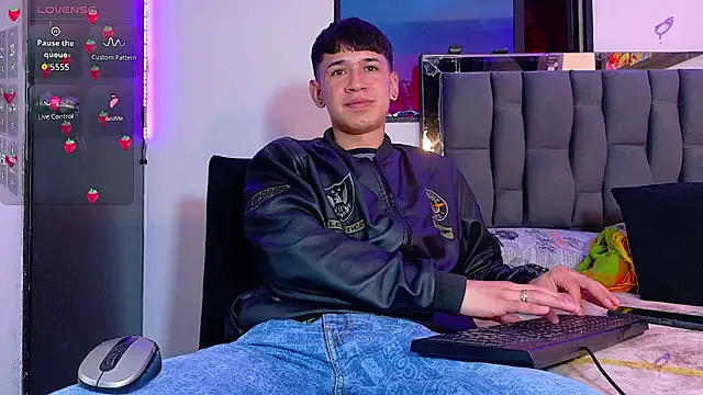 Mr daren  online show from September 9, 2025, 4:39 pm