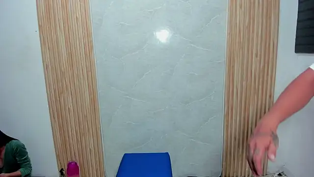 wild demongirl online show from April 9, 2026, 6:35 pm