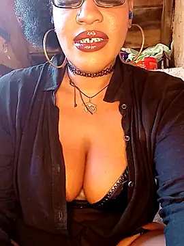 AmazonianMistress online show from September 15, 2025, 10:21 pm