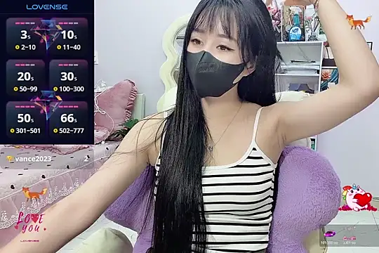  LLisa  online show from December 15, 2025, 2:16 am