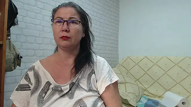 EmmaSquirt online show from December 11, 2024, 6:14 am