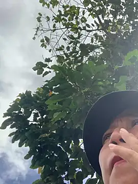 2HotAsain4u online show from October 26, 2025, 5:13 am