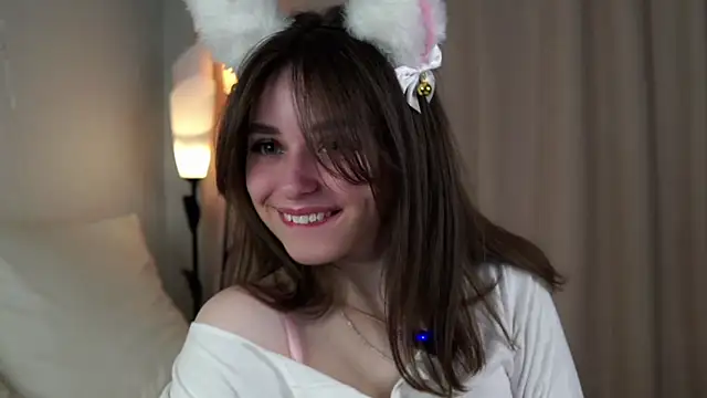 EstherMitchel online show from January 14, 2025, 12:11 am
