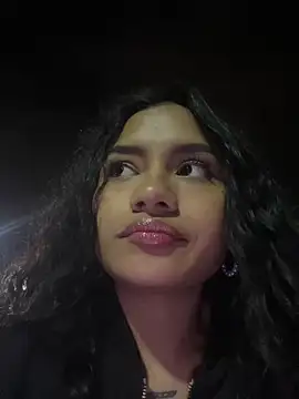 Riana Kean online show from December 6, 2024, 5:09 am