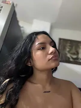 Riana Kean online show from December 11, 2024, 3:35 am