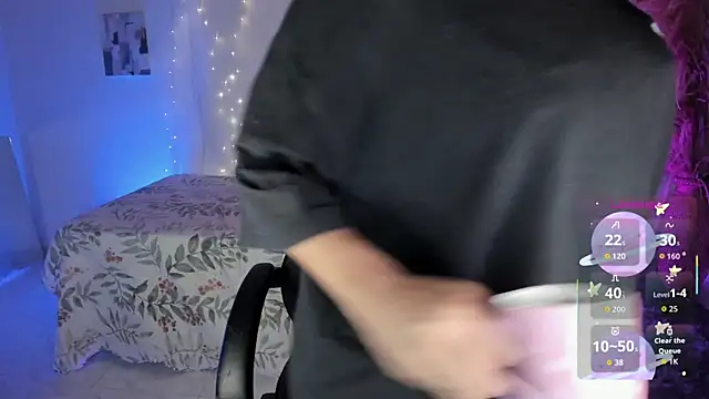 Snapshot of Riana_Kean chatting on November 28, 2025, 4:59 am Riana Kean online show from November 28, 2025, 4:59 am