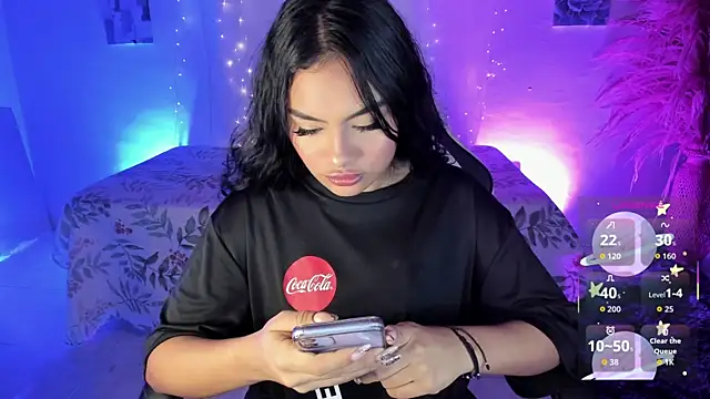 Snapshot of Riana_Kean chatting on November 30, 2025, 5:00 am Riana Kean online show from November 30, 2025, 5:00 am