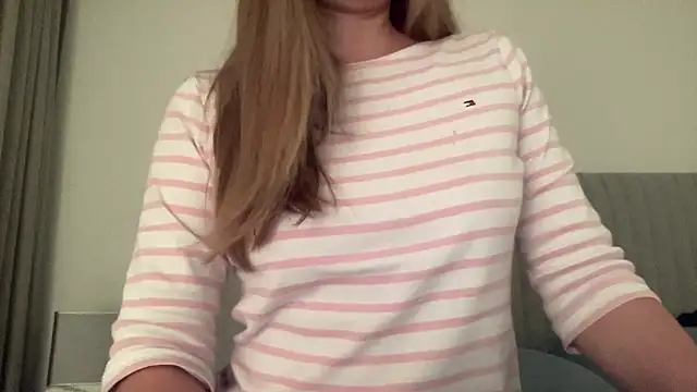 LisaFlower online show from January 10, 2026, 8:54 pm