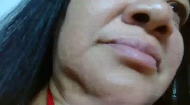 Snapshot of Shanttal0272 chatting on January 25, 2025, 11:34 am Shanttal0272 online show from January 25, 2025, 11:34 am