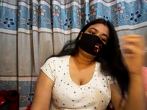 A-sweetgirl online show from January 25, 2025, 12:47 pm