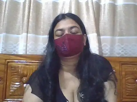 A-sweetgirl online show from November 1, 2025, 8:00 pm