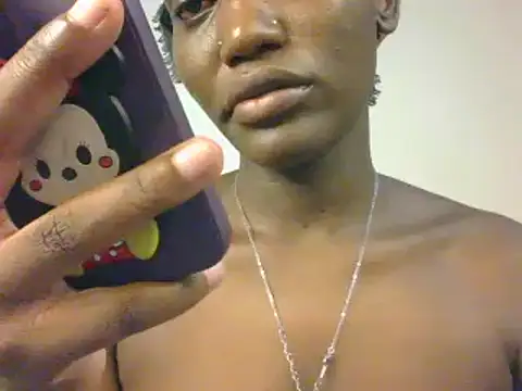 Cutie pumpkin  online show from January 13, 2026, 4:01 pm