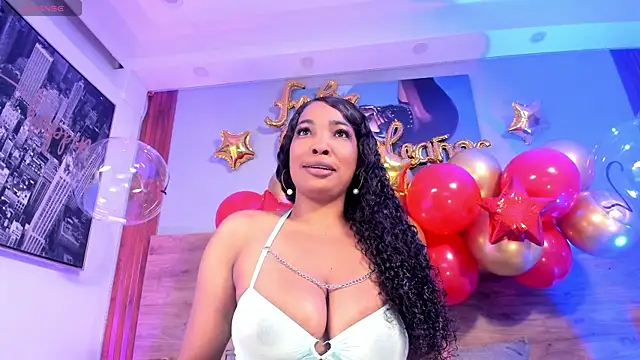 Snapshot of Aliisson_Cruz chatting on November 7, 2025, 2:44 am Aliisson Cruz online show from November 7, 2025, 2:44 am