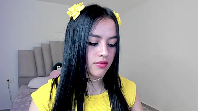 Snapshot of Alli_cooper chatting on February 26, 2025, 2:03 pm Alli cooper online show from February 26, 2025, 2:03 pm