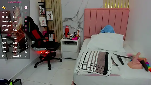 Snapshot of CATIAJONES chatting on June 24, 2026, 7:02 pm CATIAJONES online show from June 24, 2026, 7:02 pm
