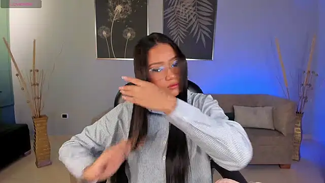 AmberLewis  online show from November 9, 2025, 10:52 pm