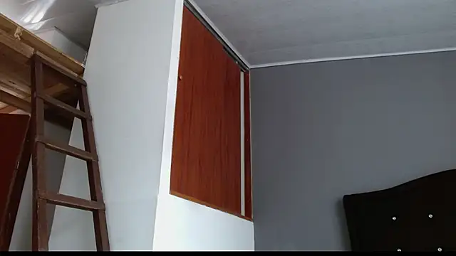 Emilia 1995 online show from July 9, 2026, 2:54 pm